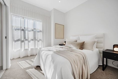 Photo of property in 15 Fencible Drive, Howick, Auckland, 2014