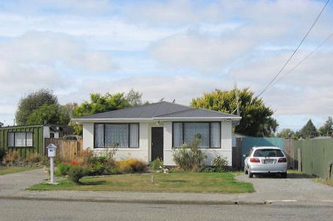 Photo of property in 19 Studholme Street, Waimate, 7924