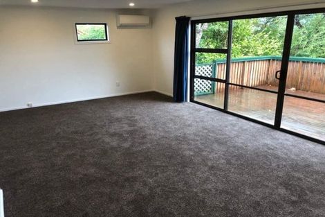 Photo of property in 21 Tennis Court Road, Raumati South, Paraparaumu, 5032