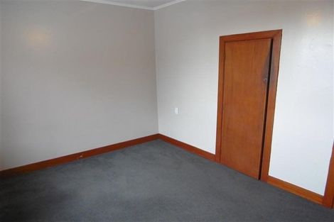 Photo of property in 27 Bulteel Street, New Plymouth, 4310