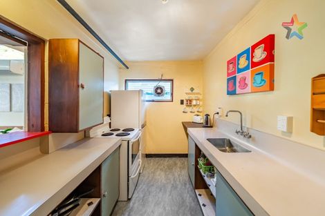 Photo of property in 57 Oroua Street, Eastbourne, Lower Hutt, 5013