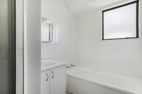 Photo of property in 1/14 Etherton Drive, Weymouth, Auckland, 2103