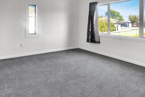 Photo of property in 217 Te Atatu Road, Te Atatu South, Auckland, 0610