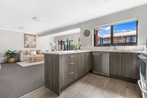 Photo of property in 2/63 Ranch Road, Mount Maunganui, 3116