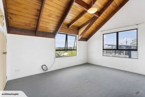 Photo of property in 51 Colwill Road, Massey, Auckland, 0614