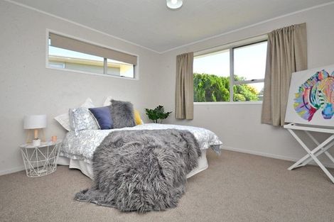 Photo of property in 152 Mahia Road, Wattle Downs, Auckland, 2103