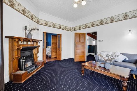 Photo of property in 68 Collins Street, Hawera, 4610