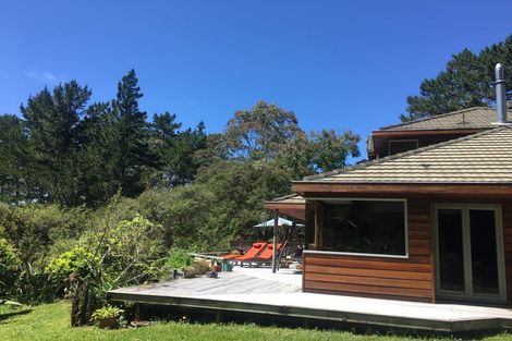 Photo of property in 70 Scott Road, Stanmore Bay, Whangaparaoa, 0932