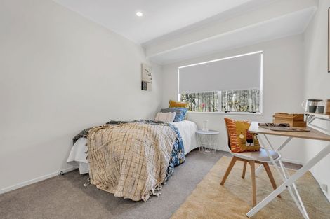 Photo of property in 1/5 Solana Court, Botany Downs, Auckland, 2010