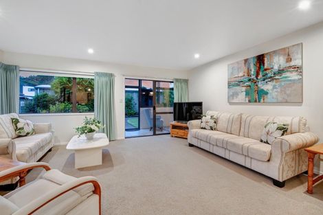 Photo of property in 15a Puriri Avenue, Orewa, 0931