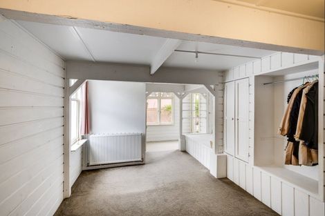 Photo of property in 2 Cameron Road, Bluff Hill, Napier, 4110