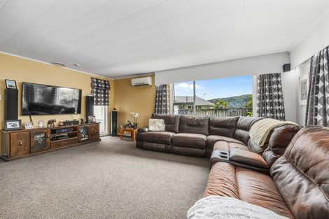 Photo of property in 11 Glenrae Grove, Silverstream, Upper Hutt, 5019