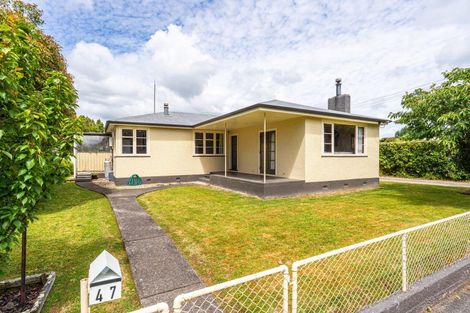 Photo of property in 47 Tararua Street, Pahiatua, 4910