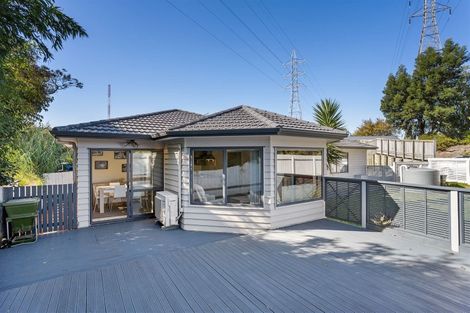 Photo of property in 316 Triangle Road, Massey, Auckland, 0614