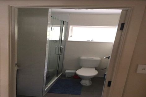 Photo of property in 2/17 Mount Carmel Place, Meadowbank, Auckland, 1072