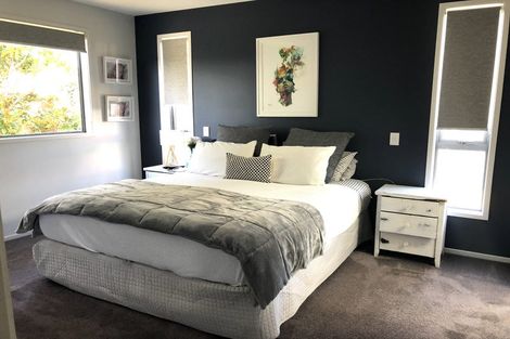 Photo of property in 560 Beach Road, Rothesay Bay, Auckland, 0630