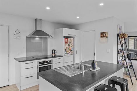 Photo of property in 42 Avanda Avenue, Rolleston, 7615