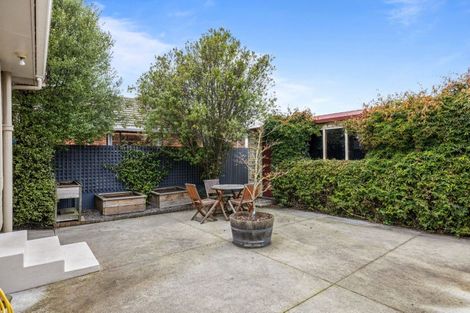 Photo of property in 16 Dunedin Street, Redwood, Christchurch, 8051