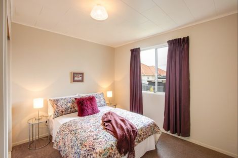 Photo of property in 2/1 Gardiner Street, Westshore, Napier, 4110