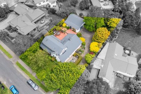 Photo of property in 88 Pinehaven Road, Pinehaven, Upper Hutt, 5019