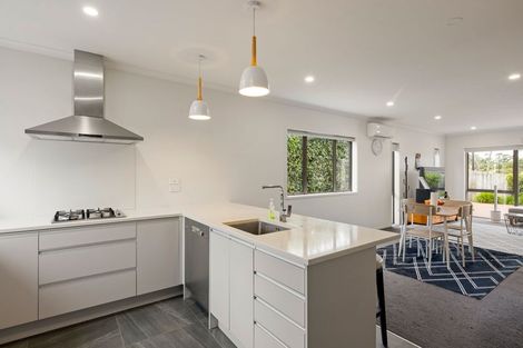 Photo of property in 1 Springside Court, Huntington, Hamilton, 3210