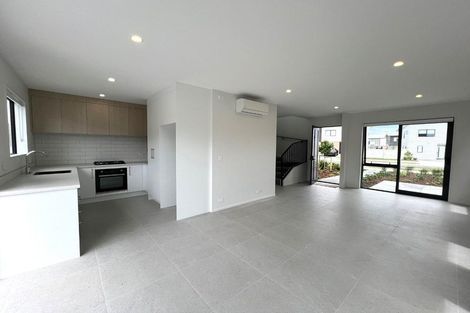 Photo of property in 4 Nuku Place, Manurewa, Auckland, 2102
