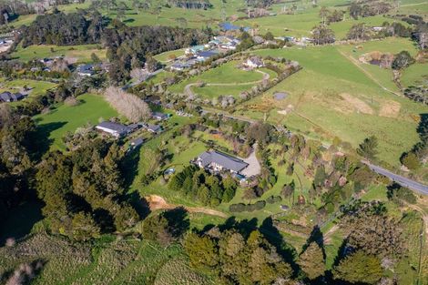 Photo of property in 457 Waitoki Road, Wainui, Silverdale, 0994
