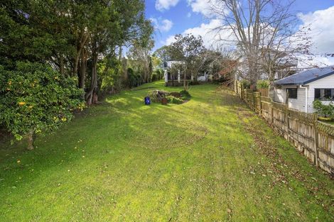 Photo of property in 81 Chivalry Road, Glenfield, Auckland, 0629