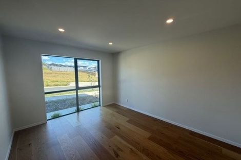 Photo of property in 10 Kowaitau Avenue, Beachlands, 2018