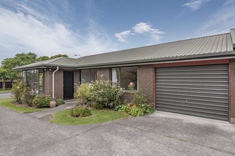 Photo of property in 9a Creese Place, Redwood, Christchurch, 8051