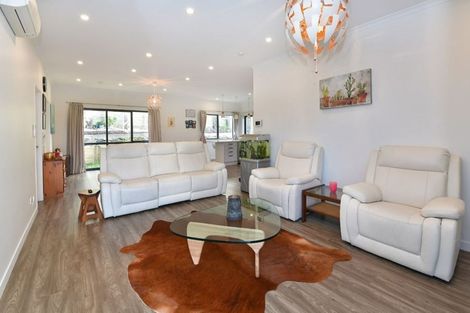 Photo of property in 3 Resolution Drive, Gulf Harbour, Whangaparaoa, 0930