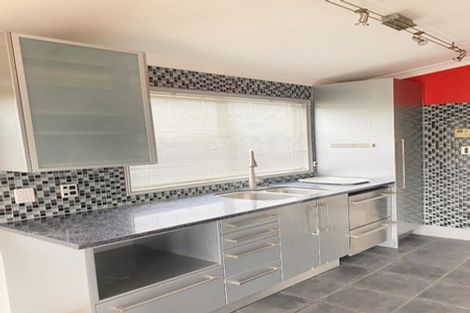 Photo of property in 189 Rangatira Road, Beach Haven, Auckland, 0626