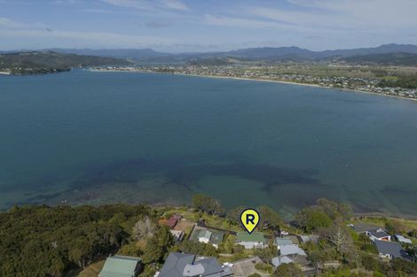 Photo of property in 14 Stormont Lane, Whitianga, 3510