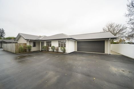 Photo of property in 4 Montgomery Terrace, Hokowhitu, Palmerston North, 4410