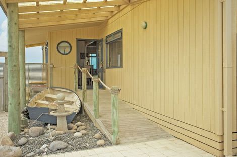Photo of property in 231 Pukehina Parade, Pukehina, 3189