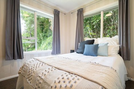 Photo of property in 60 The Drive, Tawa, Wellington, 5028