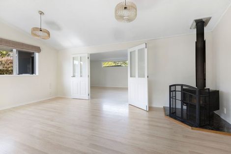 Photo of property in 9 Ambury Place, Merrilands, New Plymouth, 4312