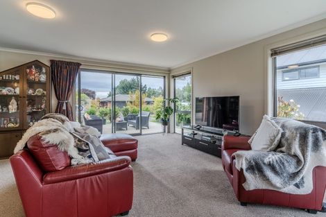 Photo of property in 73 Severn Street, Green Island, Dunedin, 9018