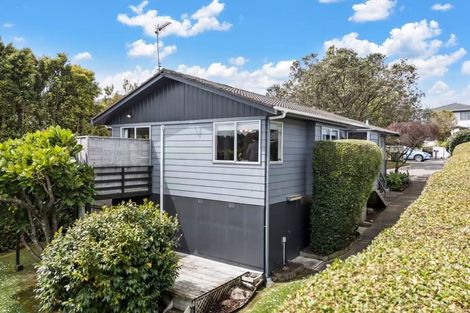 Photo of property in 9 Tree View Avenue, Glenfield, Auckland, 0629