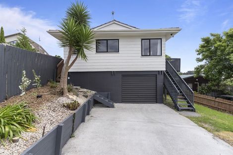 Photo of property in 1/19 Exeter Place, Unsworth Heights, Auckland, 0632