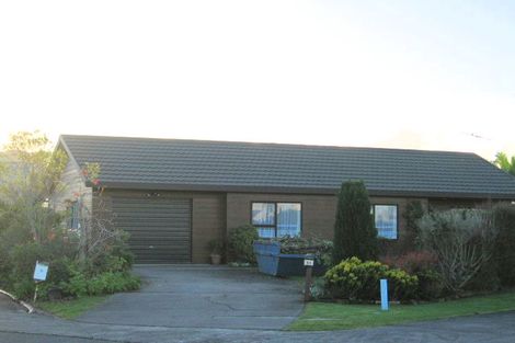 Photo of property in 11 Ruby Place, Orewa, 0931