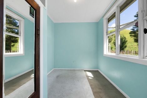 Photo of property in 49 Standish Road, Toko, Stratford, 4392