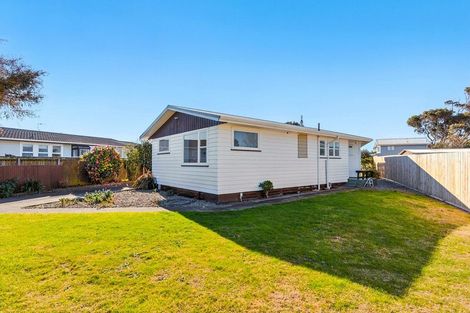 Photo of property in 49 Toru Road, Paraparaumu Beach, Paraparaumu, 5032