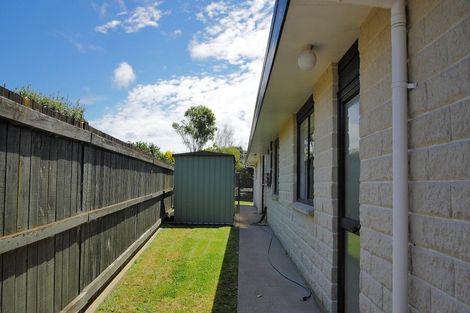 Photo of property in 100 John F Kennedy Drive, Milson, Palmerston North, 4414