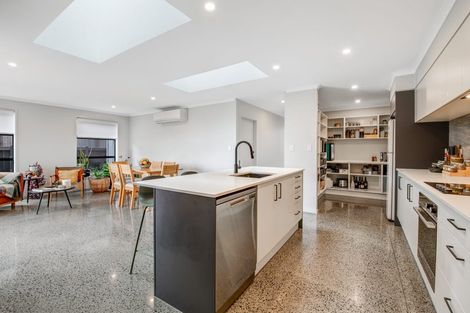 Photo of property in 34 Paparahi Place, Wainui, Silverdale, 0992