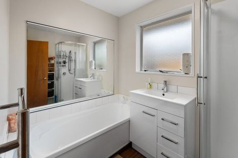 Photo of property in 3/42 Division Street, Riccarton, Christchurch, 8041