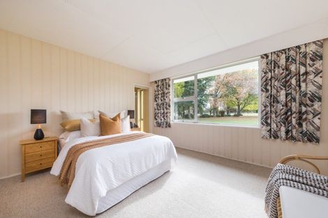 Photo of property in 660b Roberts Line, Kelvin Grove, Palmerston North, 4470