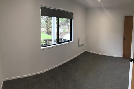 Photo of property in 6 Ferntree Terrace, West Harbour, Auckland, 0618