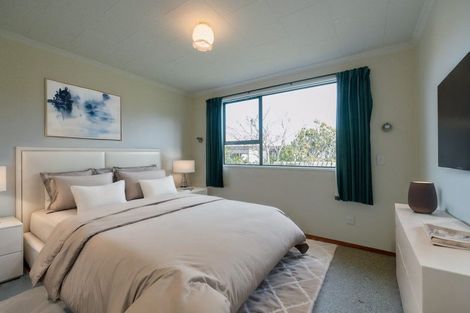 Photo of property in 2 Raeburn Place, Gore, 9710