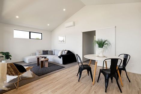 Photo of property in 4/3 Huia Avenue, Forest Lake, Hamilton, 3200